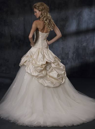 Orifashion Handmade Gown / Wedding Dress MA023 - Click Image to Close