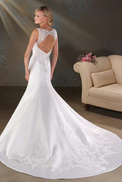 Orifashion HandmadeModest Wedding Dress with Lace Detail BO047 - Click Image to Close