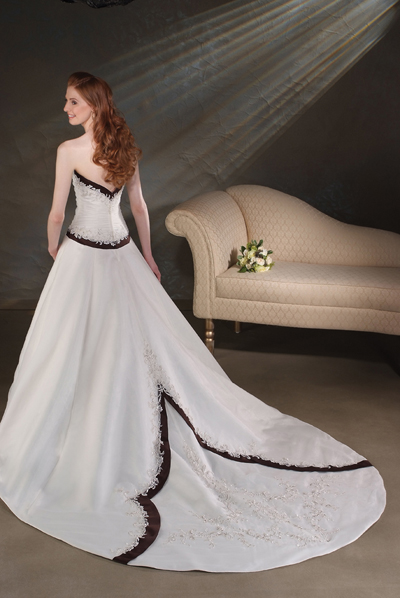 Orifashion HandmadeModest Embroidered Wedding Dress BO058