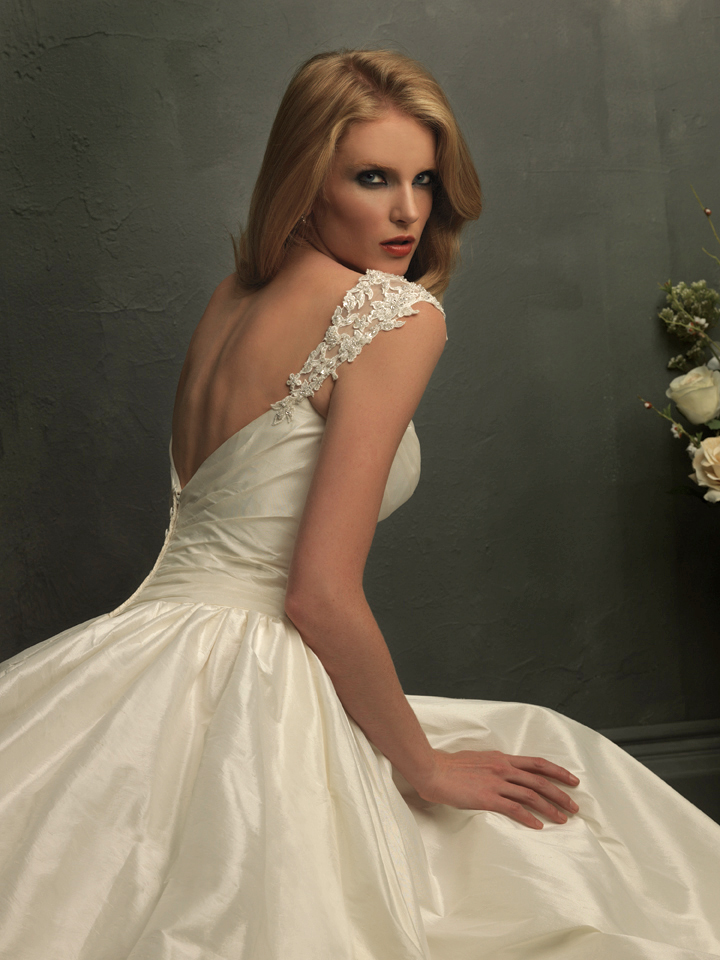 Orifashion Handmade Wedding Dress Series 10C051