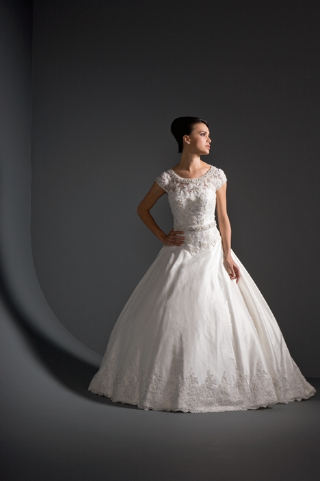 Wedding Dress_Court ball gown 10C143