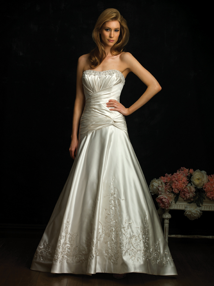 Orifashion HandmadeLuxury Embroidered and Beaded Wedding Dress A - Click Image to Close