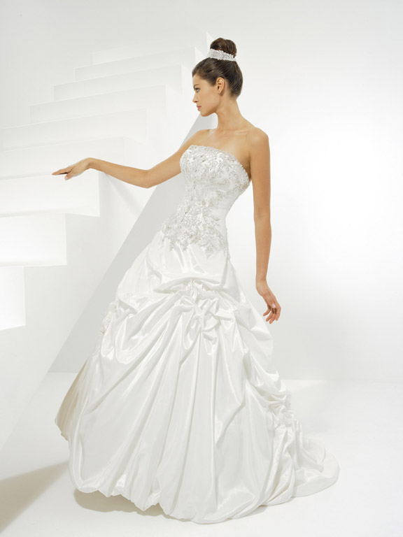 Orifashion HandmadeWedding Dress_Cathedral train AL014