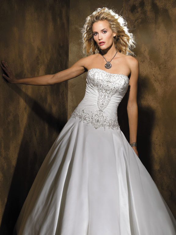 Orifashion HandmadeWedding Dress_Formal cathedral train AL016