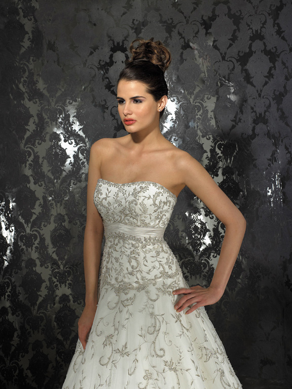 Orifashion HandmadeLuxury Embroidered and Beaded Wedding Dress A - Click Image to Close