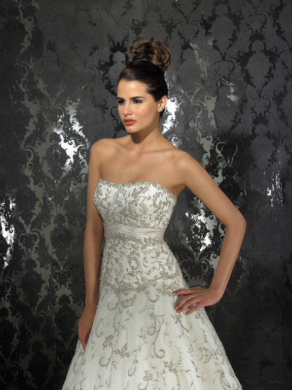 Orifashion HandmadeLuxury Embroidered and Beaded Wedding Dress A