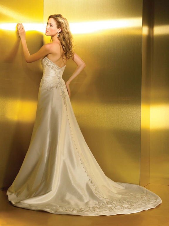 Orifashion HandmadeWedding Dress_Semi-cathedral train AL114