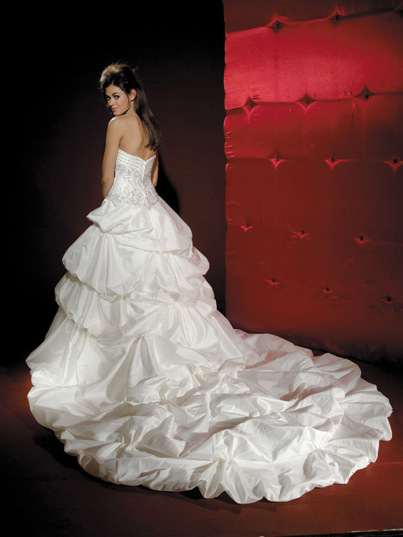 Orifashion HandmadeRomantic Wedding Dress with Cathedral train