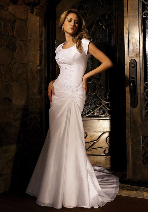 Orifashion HandmadeModest Wedding Dress with Short Sleeves BO202