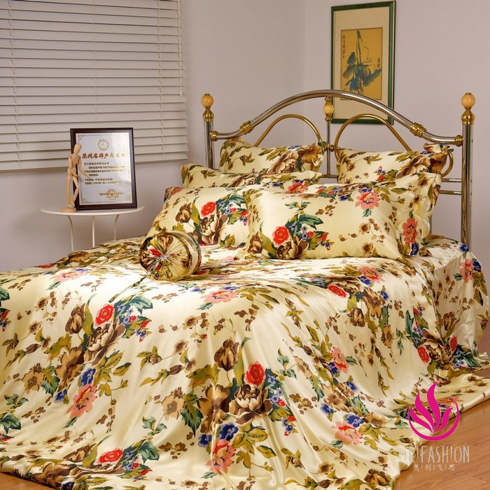 Orifashion Silk Bedding 8PCS Set Printed Floral Patterns Queen S