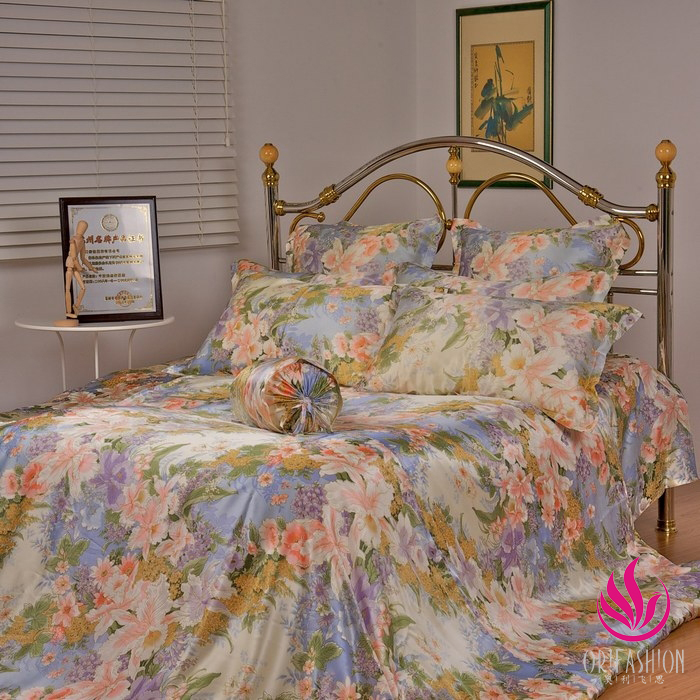 Orifashion Silk Bedding 8PCS Set Printed Floral Pattern King Siz