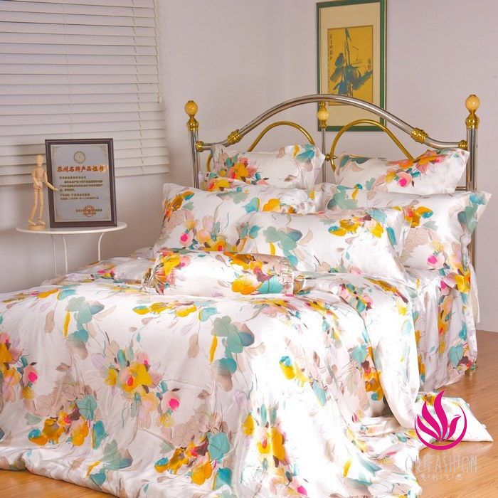 Orifashion Silk Bedding 4PCS Set Printed Floral Patterns King Si