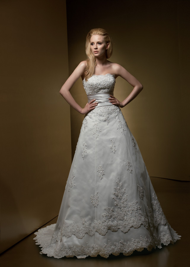 Bridal Wedding dress / gown C943 - Click Image to Close