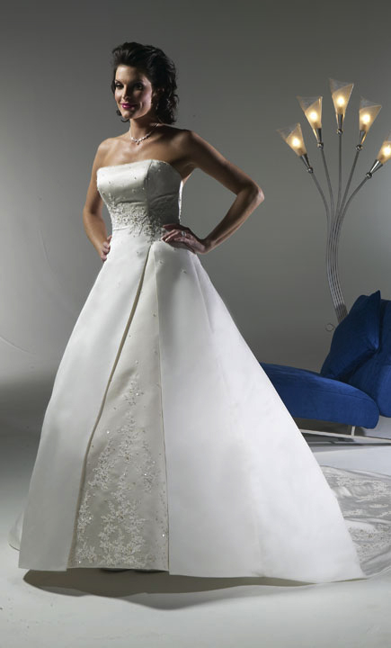 Bridal Wedding dress / gown C945