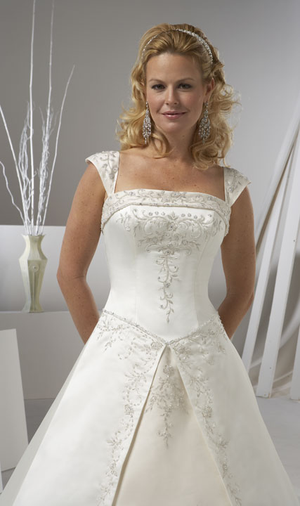 Bridal Wedding dress / gown C947 - Click Image to Close