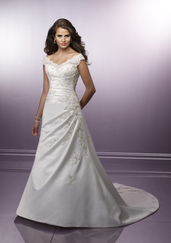 Golden collection wedding dress / gown GW111