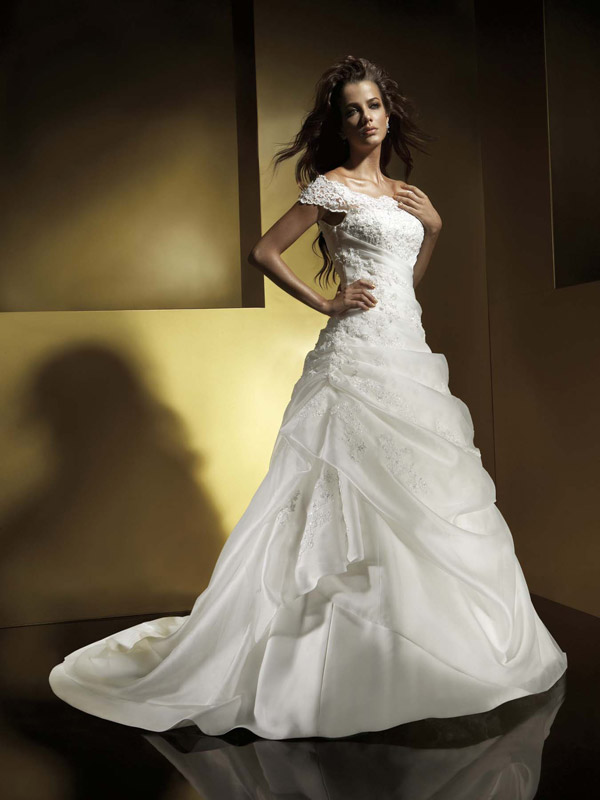 Golden collection wedding dress / gown GW195 - Click Image to Close