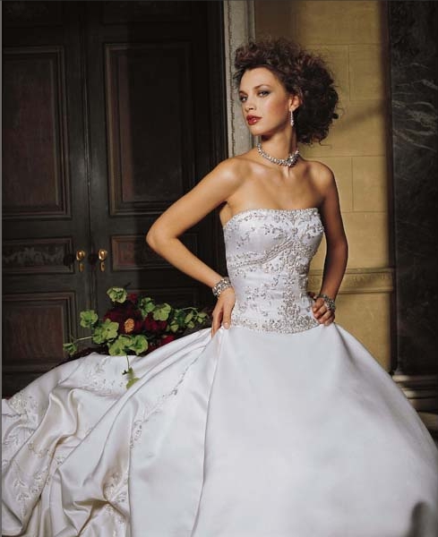 Embroidered Strapless A-Line Bridal Gown / Wedding Dress EG24 - Click Image to Close