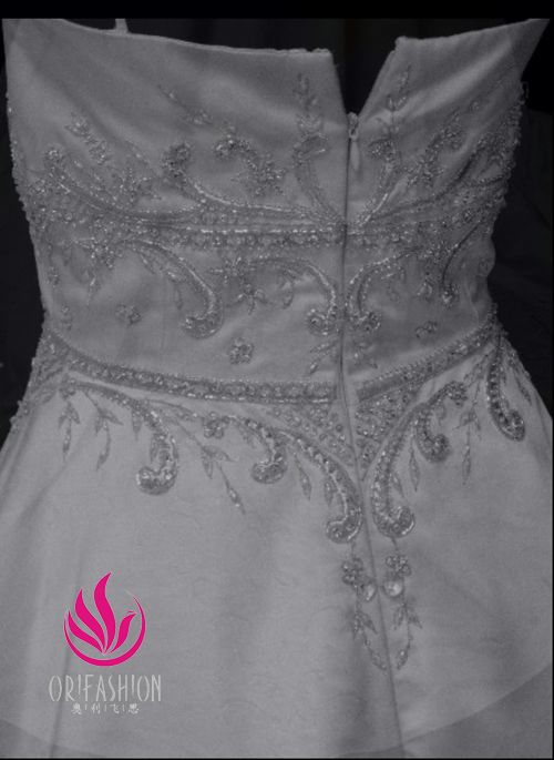 Orifashion HandmadeLuxury Embroidered and Swarovski Beaded Brida