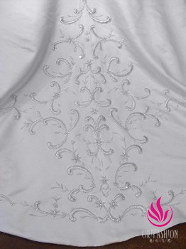 Orifashion HandmadeLuxury Embroidered and Swarovski Beaded Brida - Click Image to Close