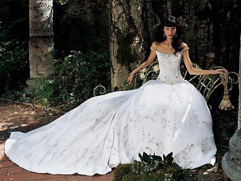 Orifashion HandmadeEmbroidered and Beaded Princess Style Bridal