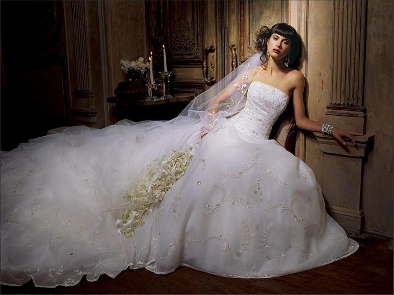 Orifashion HandmadeLuxury Embroidered Silk Organza Bridal Gown E