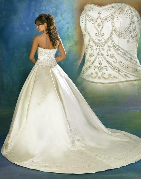 Wedding Dress_Formal cathedral train SC041