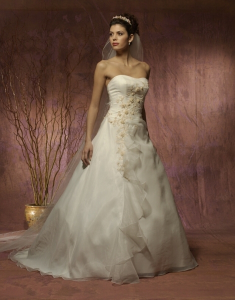 Wedding Dress_Full A-line gown SC077