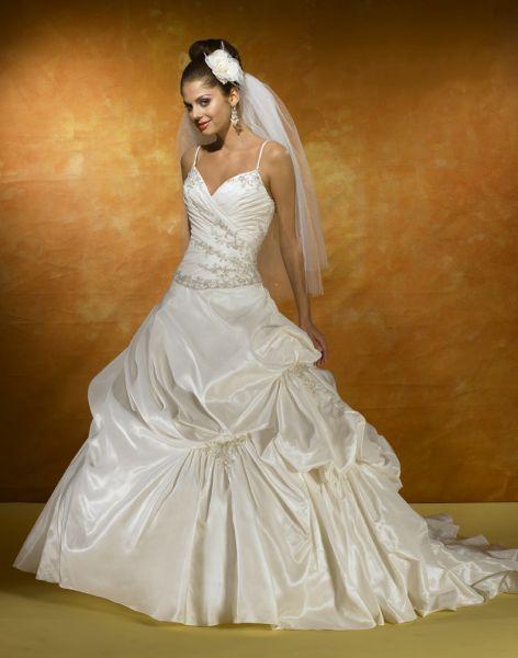 Wedding Dress_Cathedral train SC123 - Click Image to Close