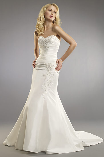 Wedding Dress_Slim line gown SC194