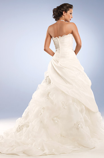 Wedding Dress_Caught-up hem SC208