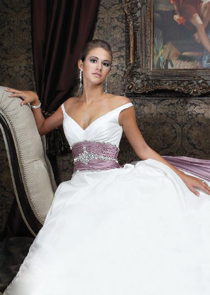 Wedding Dress_V-neckline style SC306 - Click Image to Close