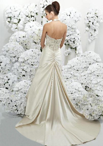 Wedding Dress_Semi-cathedral train SC311